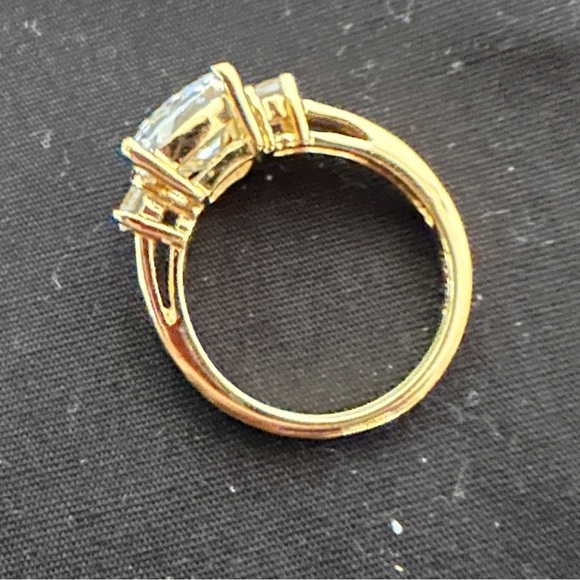 GET ENGAGED Emerald Cut Rectangular CZ 3 Stone Gold Ring Size 7 - Picture 5 of 8